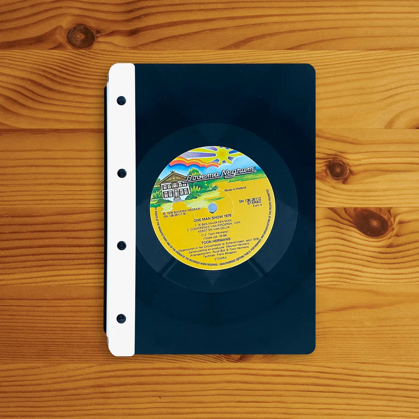 Vinyl menu-cover (coated back) A5 portrait